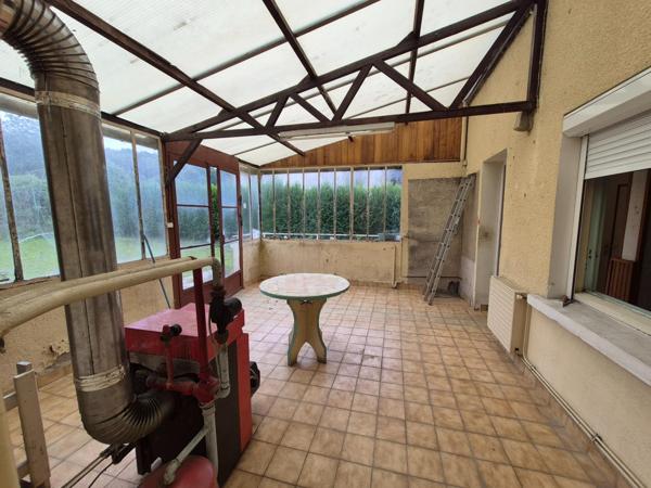 MAISON A RESTAURER + Jardin + Hangar + Caves