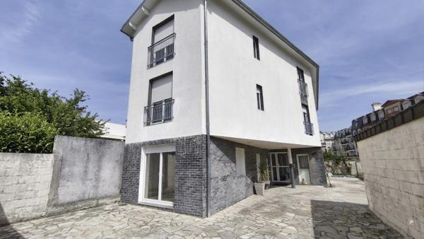 Immeuble 15 pièces 350 m2