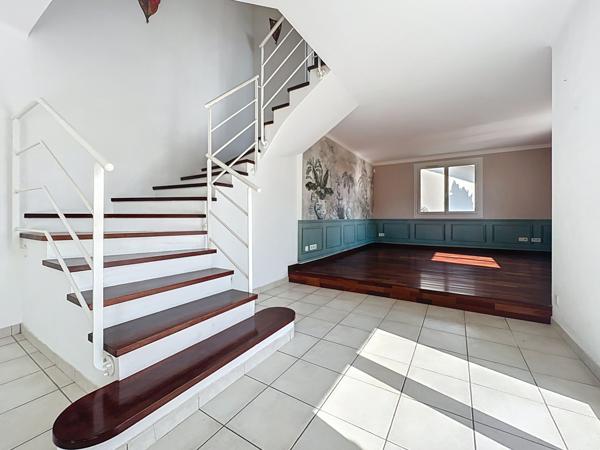 Maison 9 pièces 290m2 - l'Union