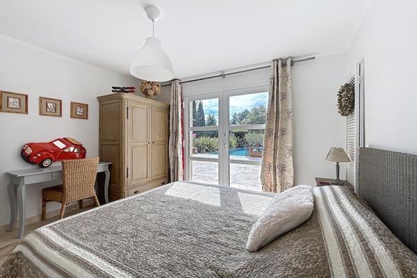 Vente Maison de luxe Uzès 6 Pièces 204 m²