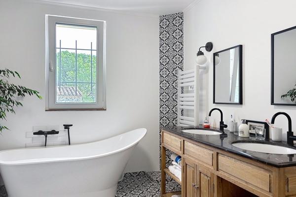 Vente Maison de luxe Uzès 6 Pièces 204 m²