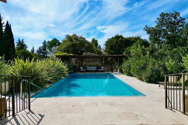 Vente Maison de luxe Uzès 6 Pièces 204 m²