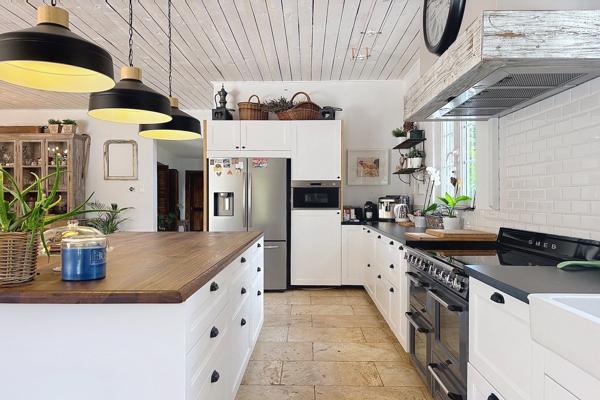 Vente Maison de luxe Uzès 6 Pièces 204 m²