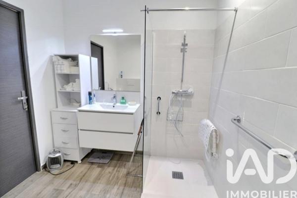 Maison à vendre 5 pièces 160 m² Eyragues