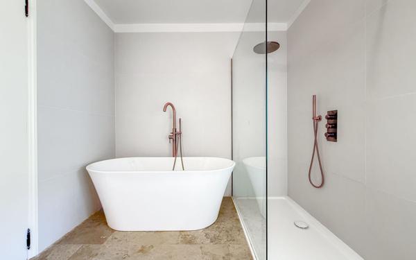 Maison à vendre    6 pièces •  Vence