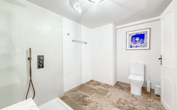 Maison à vendre    6 pièces •  Vence