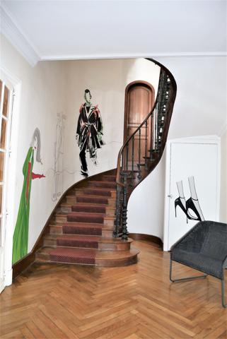 DEMEURE D'EXCEPTION assortie d'un IMMEUBLE à rénover