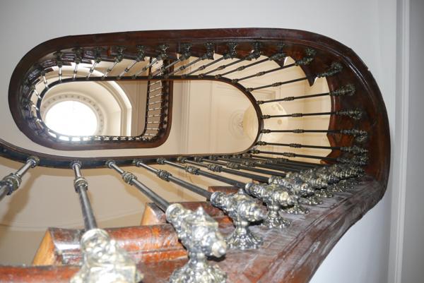 DEMEURE D'EXCEPTION assortie d'un IMMEUBLE à rénover