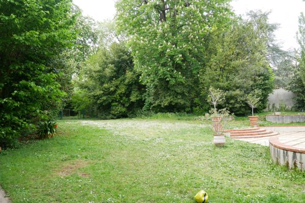 DEMEURE D'EXCEPTION assortie d'un IMMEUBLE à rénover