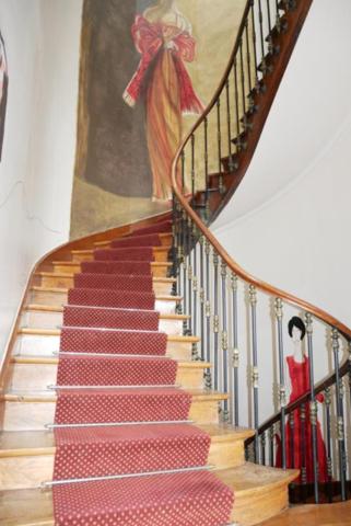 DEMEURE D'EXCEPTION assortie d'un IMMEUBLE à rénover