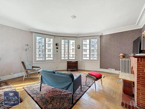 Appartement à louer 4 pièces 124.71m²
