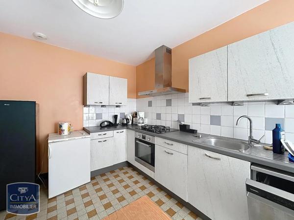 Appartement à louer 4 pièces 124.71m²
