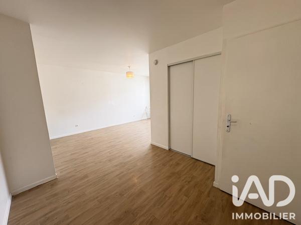 Appartement à vendre 2 pièces 46,82 m² Saint-Fargeau-Ponthierry