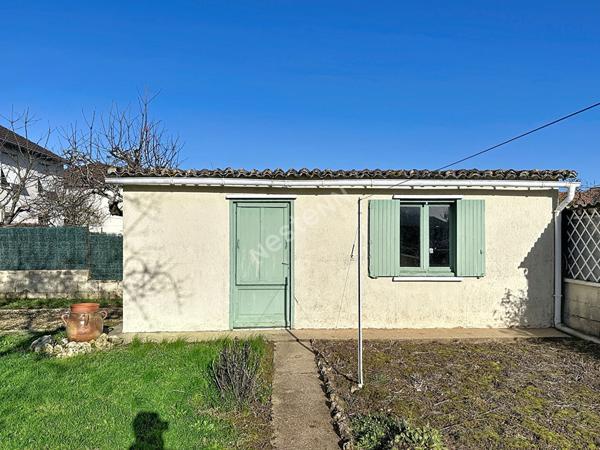 Charmante Maison à Vendre à Migné Auxances - 5 Pièces avec Jardin