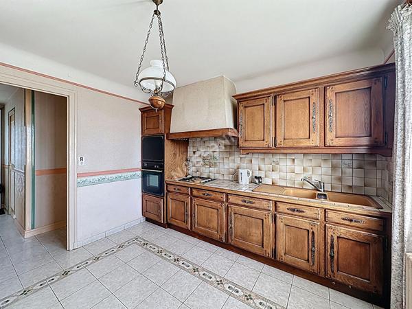 Charmante Maison à Vendre à Migné Auxances - 5 Pièces avec Jardin