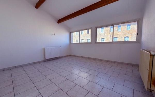 Appartement à vendre    3 pièces • 74 m2 Aubenas