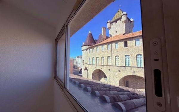 Appartement à vendre    3 pièces • 74 m2 Aubenas