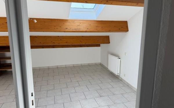 Appartement à vendre    3 pièces • 74 m2 Aubenas