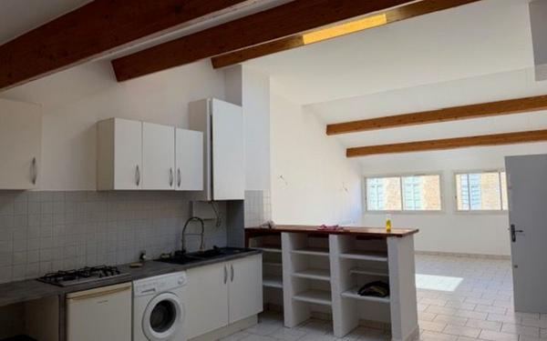 Appartement à vendre    3 pièces • 74 m2 Aubenas