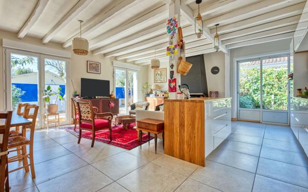 Maison à vendre    4 pièces • 130 m2 Mérignac