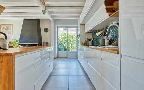 Maison à vendre    4 pièces • 130 m2 Mérignac