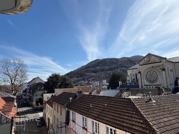 Appartement T3 plein centre de LOURDES