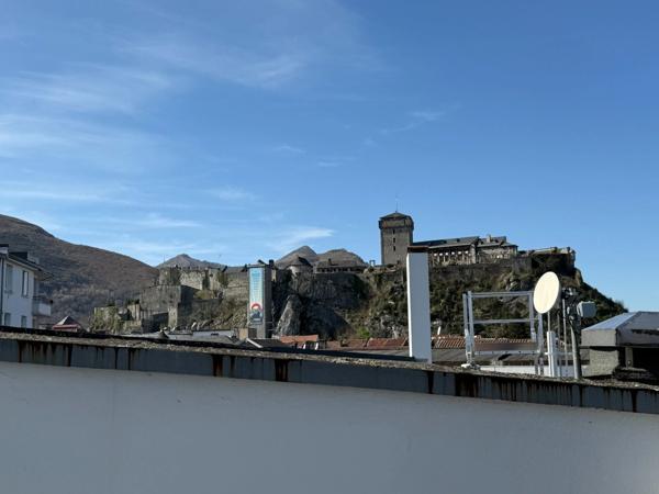 Appartement T3 plein centre de LOURDES