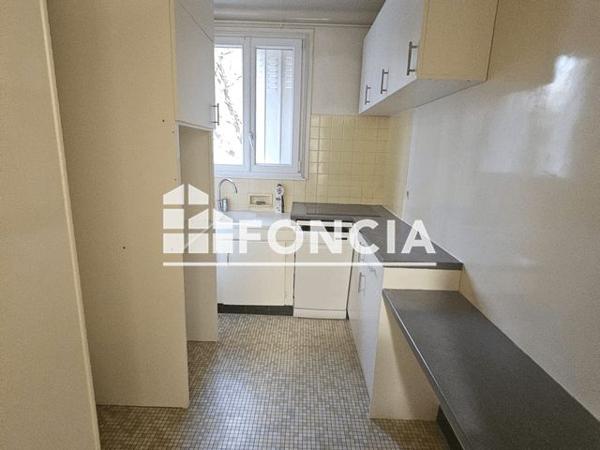 Location Appartement 2 pièces 48.9 m² - 24 BIS RUE DE VERDUN Charenton Le Pont 94220