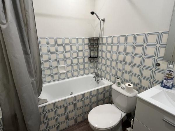 Appartement à louer 490 € CC Fontenay-le-Comte 2 p 48 m² DPE B