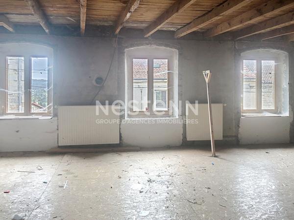 Maison à rénover avec terrain non attenant dans le centre de Lapte