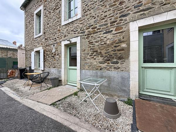 Maison à vendre à Château-Gontier ? Centre-ville ? 3 chambres ? Cour
