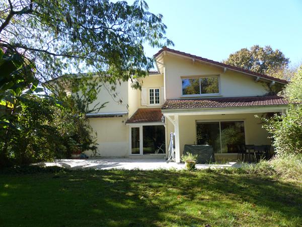 Villa 8 pièces 250 m2