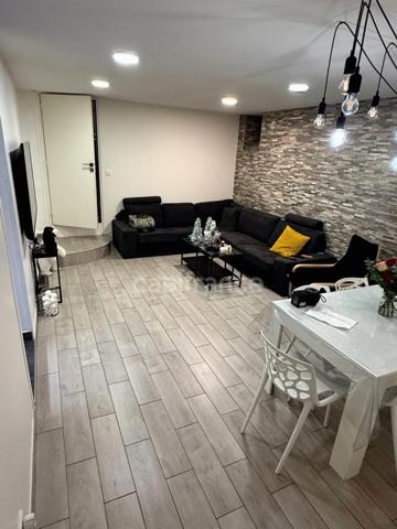 RARE SUR LE MARCHE- Un Souplex d'exception avec jardin privatif en plein coeur de montmorency!!!!!