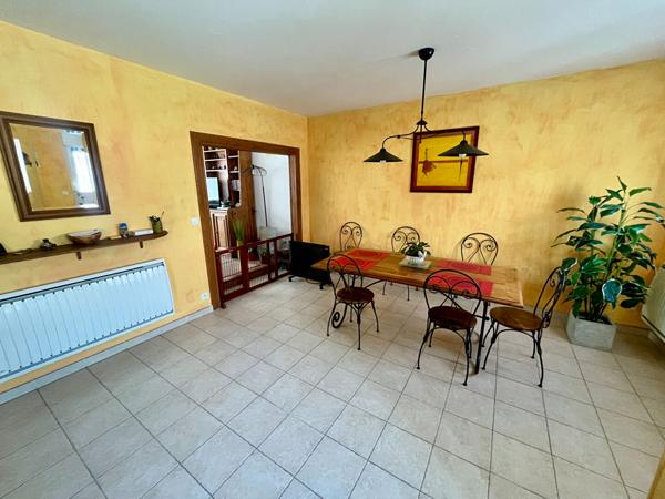 MEAUX, Maison 5 chambres terrasse, garage , sous-sol