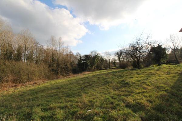 A deux pas des voies rapide sans la subir