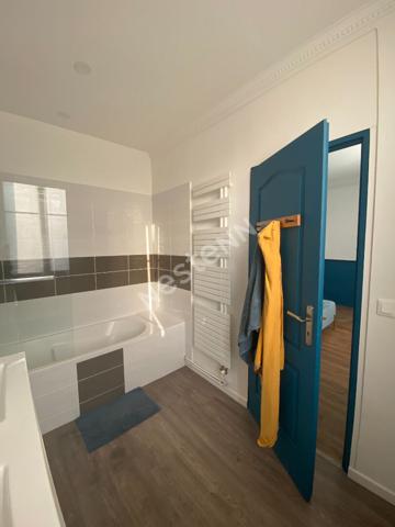 TOURS - SAINTE RADEGONDE - Entièrement rénovée - Volumes - Charme - Coup de coeur assuré