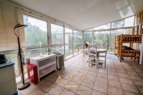 SUPER GÉMENOS – MAISON PROVENÇALE – CALME – VUE COLLINES – PISCINE – TERRAIN 2 544 m² – APPARTEMENT INDÉPENDANT 730.000 €