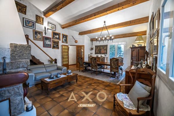 SUPER GÉMENOS – MAISON PROVENÇALE – CALME – VUE COLLINES – PISCINE – TERRAIN 2 544 m² – APPARTEMENT INDÉPENDANT 730.000 €