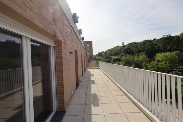 Appartement Romainville 5 pièce(s) 100 m2