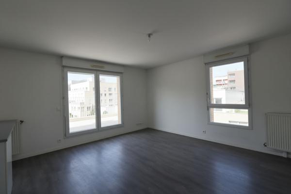 Appartement Romainville 5 pièce(s) 100 m2