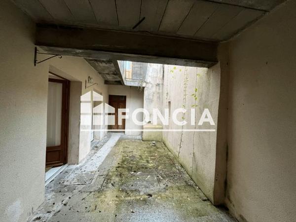 Location Appartement 3 pièces 66.28 m² - 7 RUE BRUNE Nontron 24300