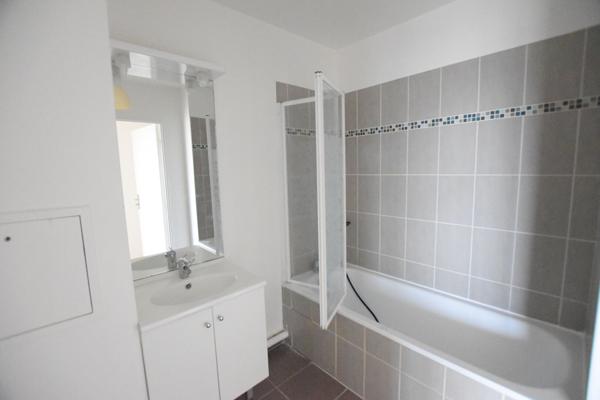 Appartement F3 - 70 m² - Cergy Préfecture