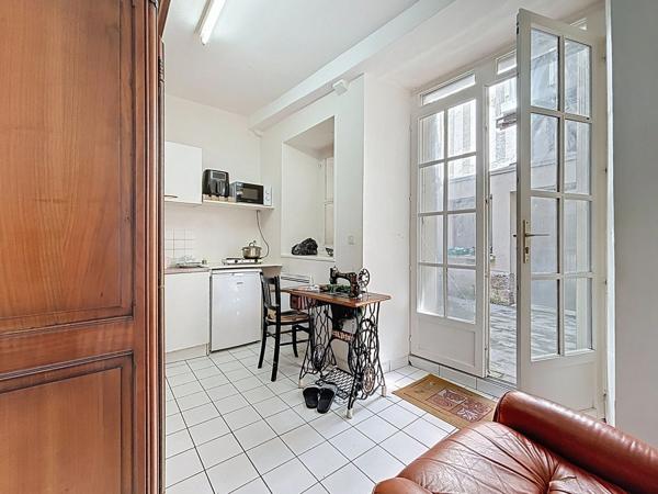 Orléans centre Immeuble à vendre avec courette
