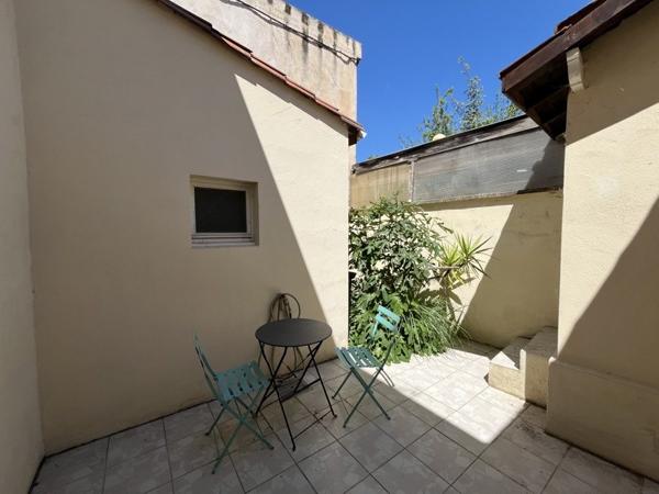 Maison à louer 990 € CC Cenon 3 p 62 m² DPE C
