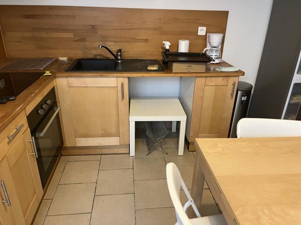 Maison à louer 990 € CC Cenon 3 p 62 m² DPE C