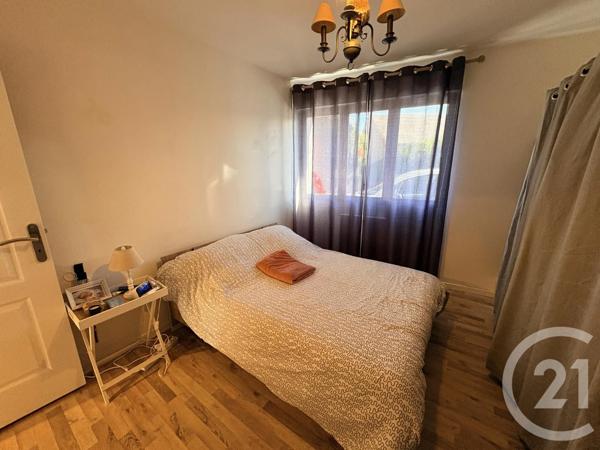 Immeuble à vendre  110,68 m 2   DEOLS  - 36