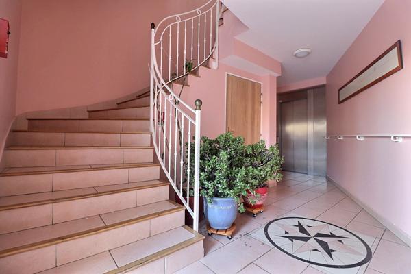 Immeuble à Vendre à Etampes 1200 m2