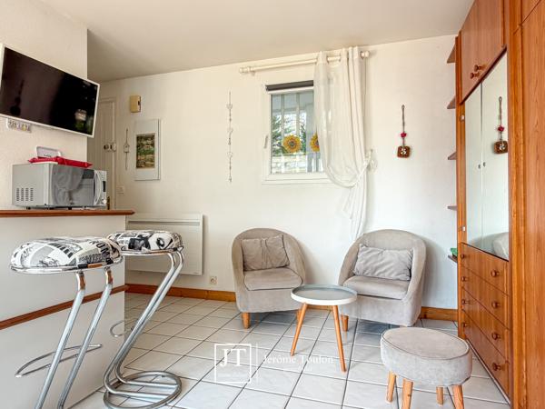 Appartement
                                                                                                                                                                                                                                                                                                                        1 pièce(s)                                                                                                                                                                                                                                                                                                                              28  m²