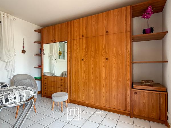 Appartement
                                                                                                                                                                                                                                                                                                                        1 pièce(s)                                                                                                                                                                                                                                                                                                                              28  m²