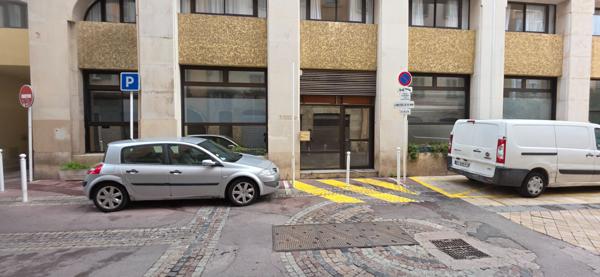 A Louer - Bureaux  80 m2